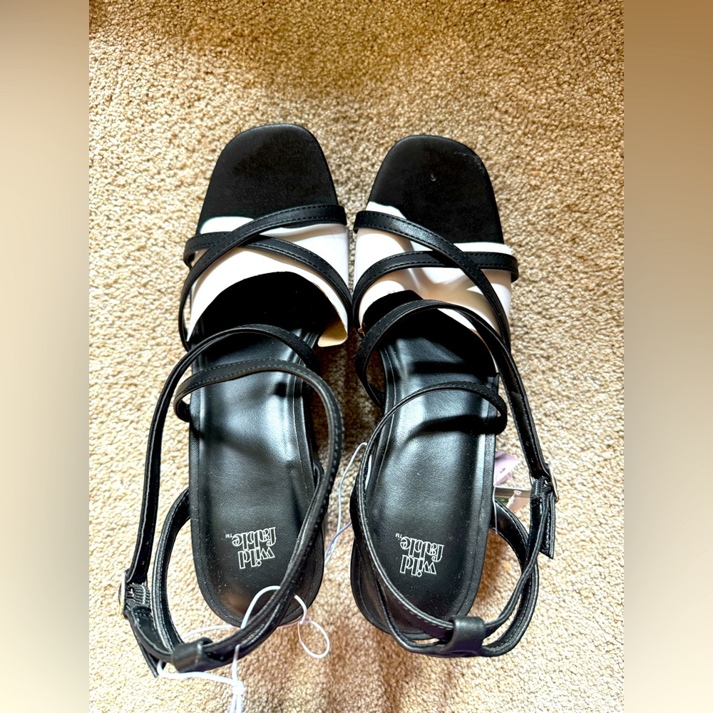Wild Fable Black Platform Strappy Sandals